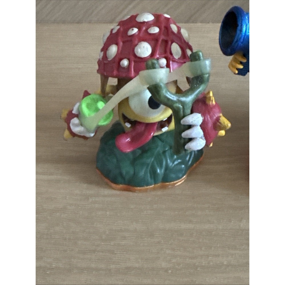 Lot Of 4 Skylanders Video Game Figure Activision - Picture 2 of 9
